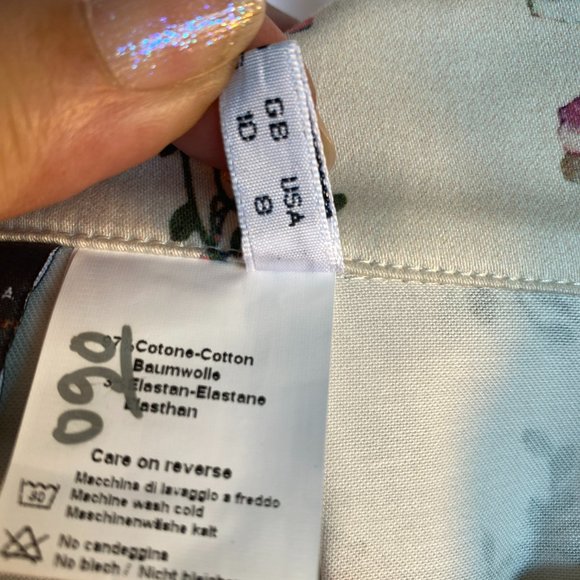 💋 4 FOR $50 / BLUGIRL FOLIES Floral Pleated Mini Skirt (Sz. 8) (EUC) - Picture 6 of 9